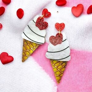 🆕️ Adorable Ice Cream Cone Drop Earrings with Glitter Hearts Fun & Trendy